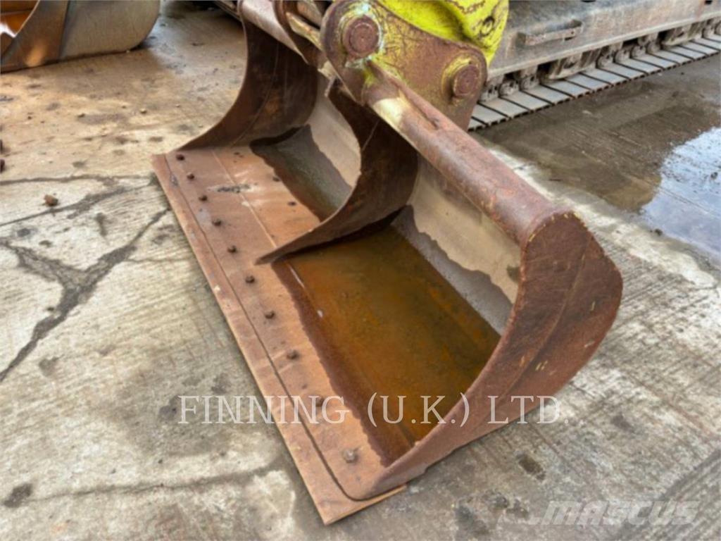 CAT 320 HSR 2D Telakaivukoneet