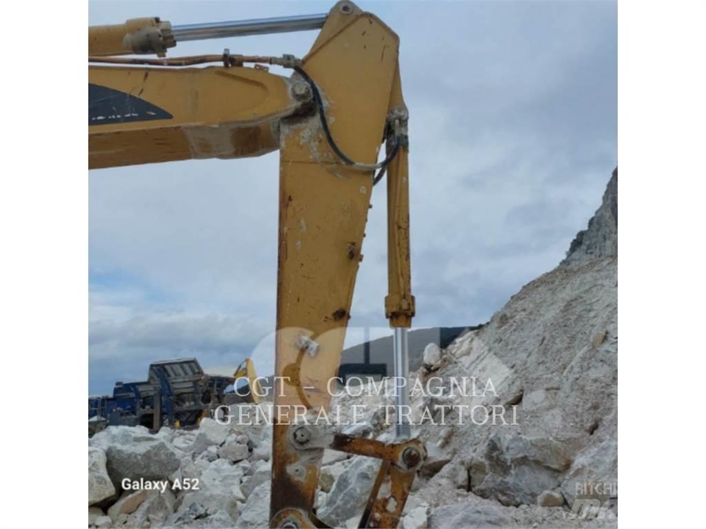 CAT 320B Telakaivukoneet