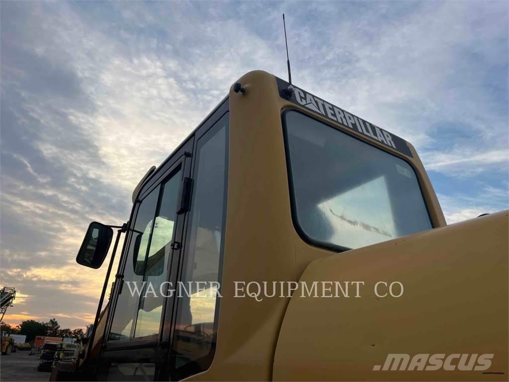 CAT 320CL Telakaivukoneet