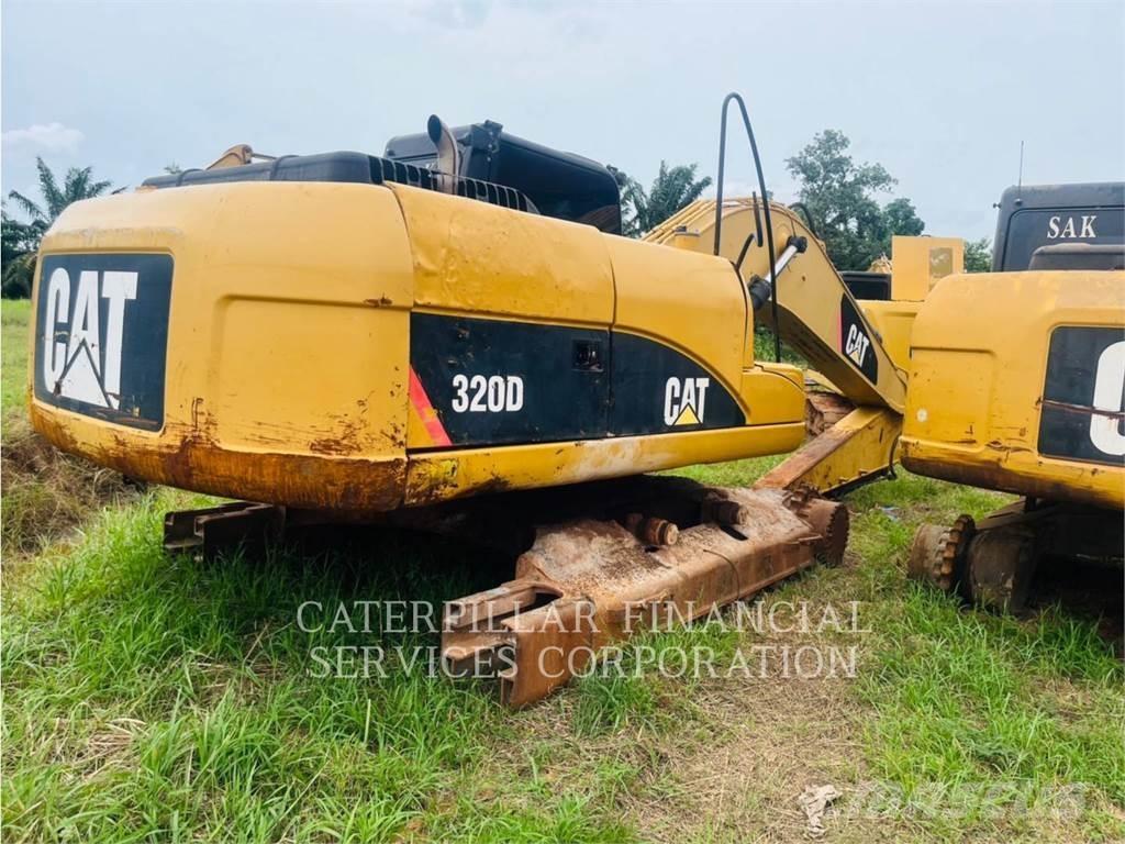 CAT 320D Telakaivukoneet