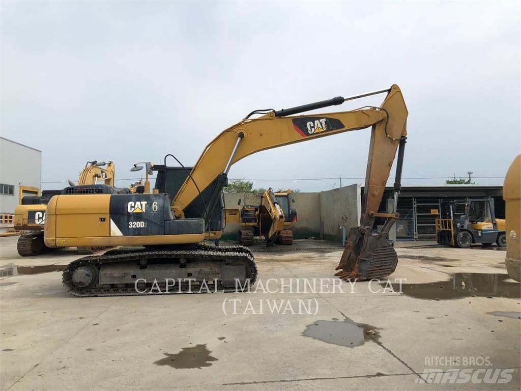 CAT 320D2 Telakaivukoneet