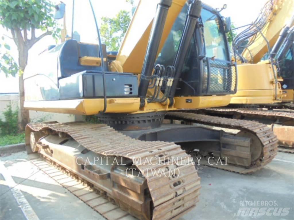 CAT 320D2 Telakaivukoneet
