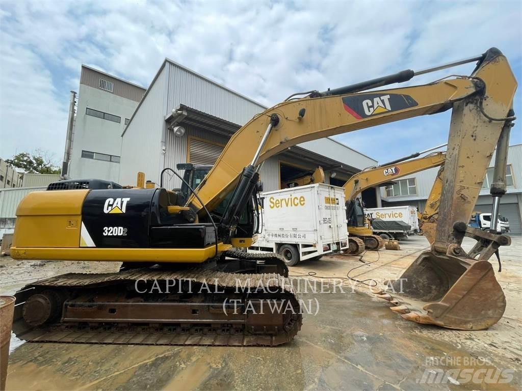CAT 320D2 Telakaivukoneet