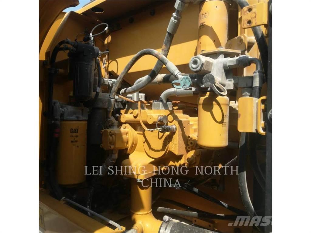 CAT 320D2 Telakaivukoneet