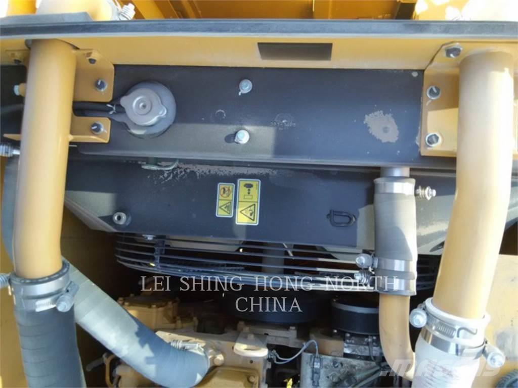 CAT 320D2 Telakaivukoneet