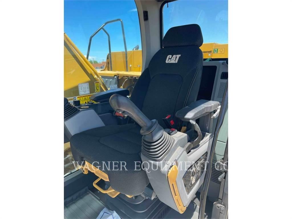 CAT 323 Telakaivukoneet