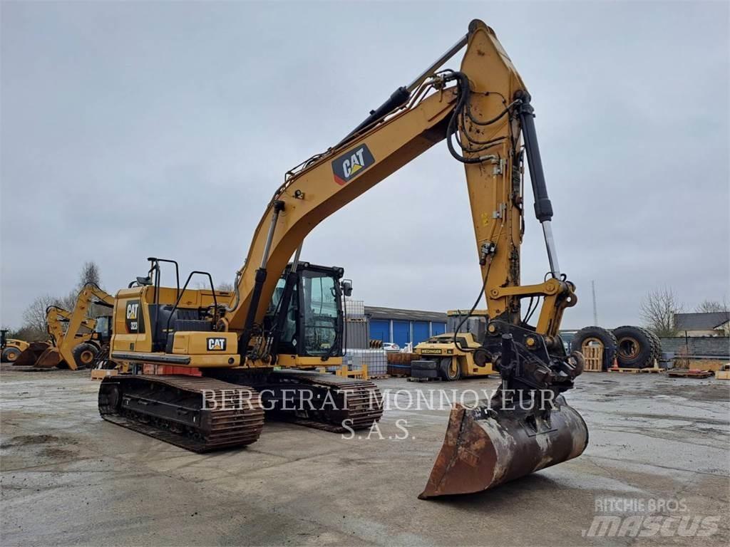 CAT 323 Telakaivukoneet