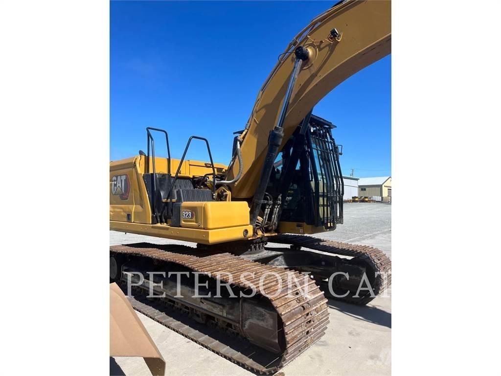 CAT 323 Telakaivukoneet