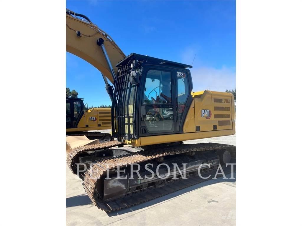 CAT 323 Telakaivukoneet