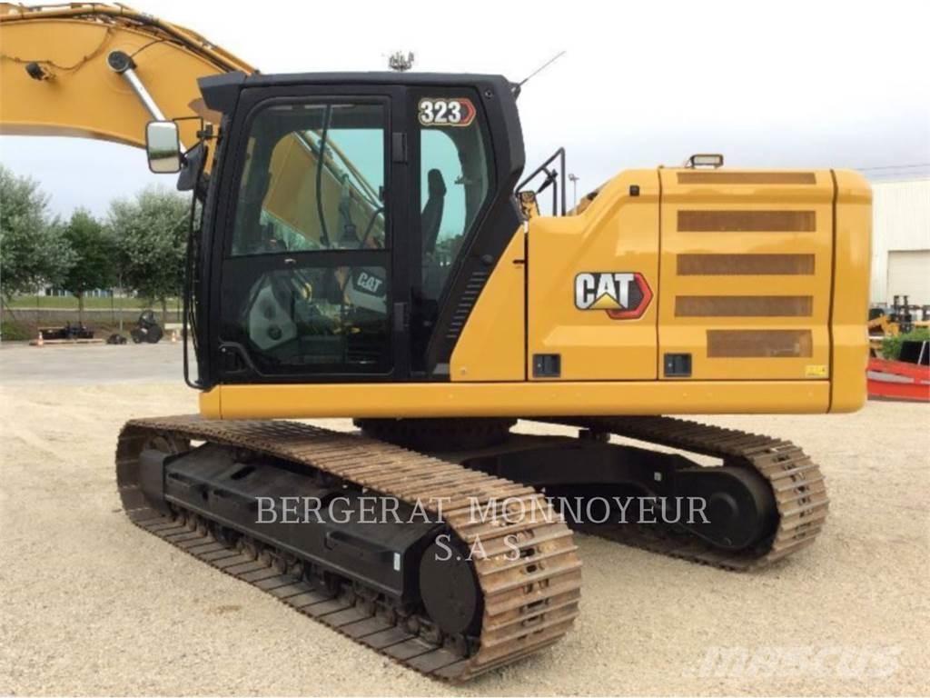 CAT 323 Telakaivukoneet