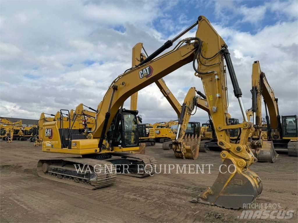 CAT 323 Telakaivukoneet