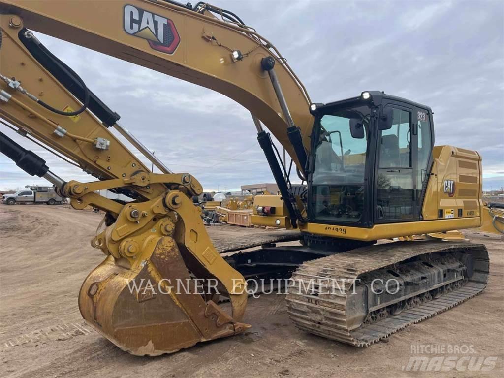 CAT 323 Telakaivukoneet