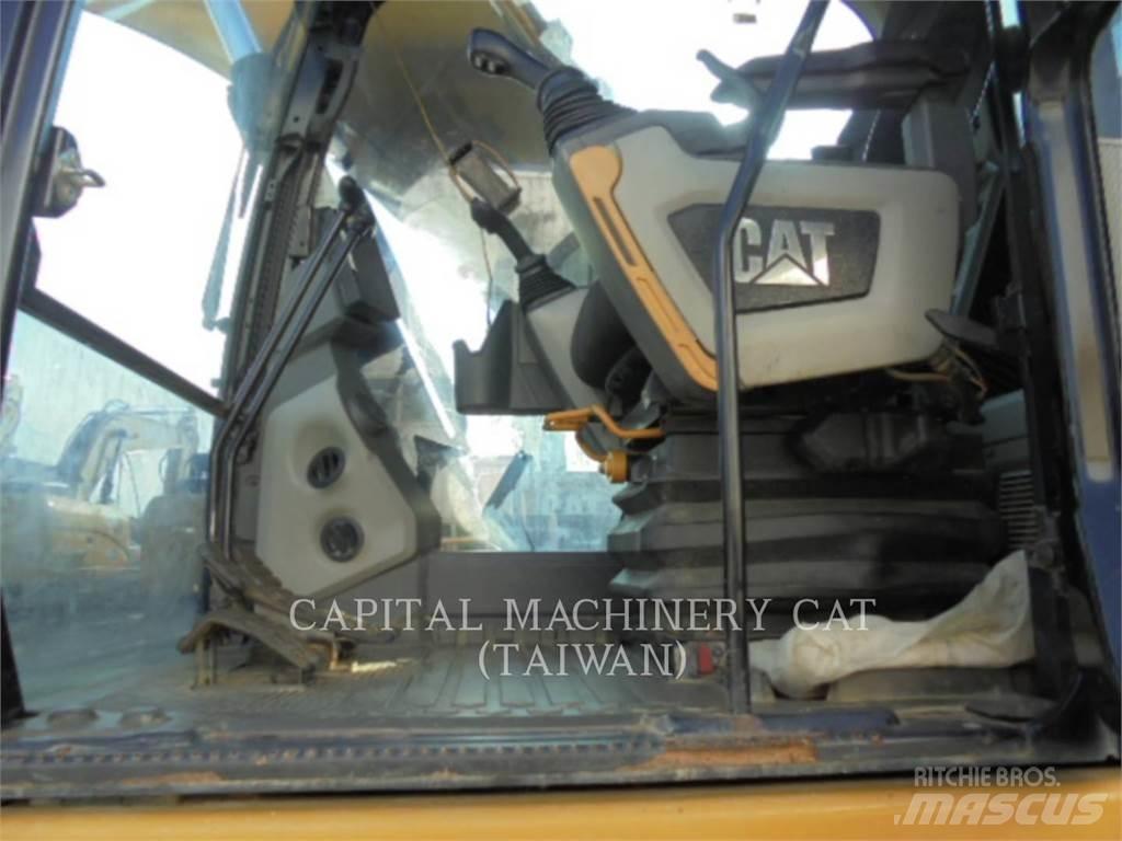 CAT 323-07 Telakaivukoneet