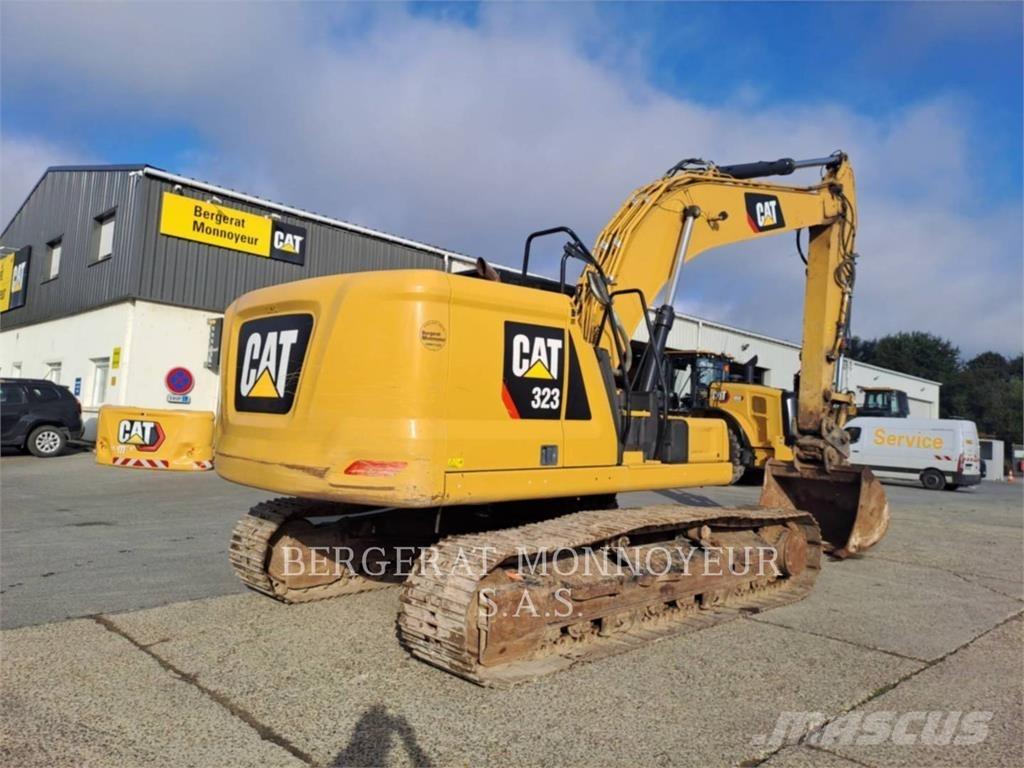 CAT 323-07 Telakaivukoneet