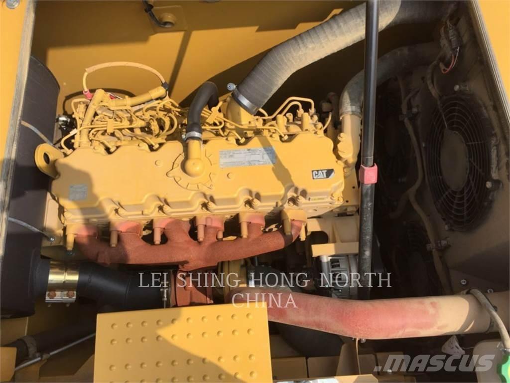 CAT 323-07 Telakaivukoneet