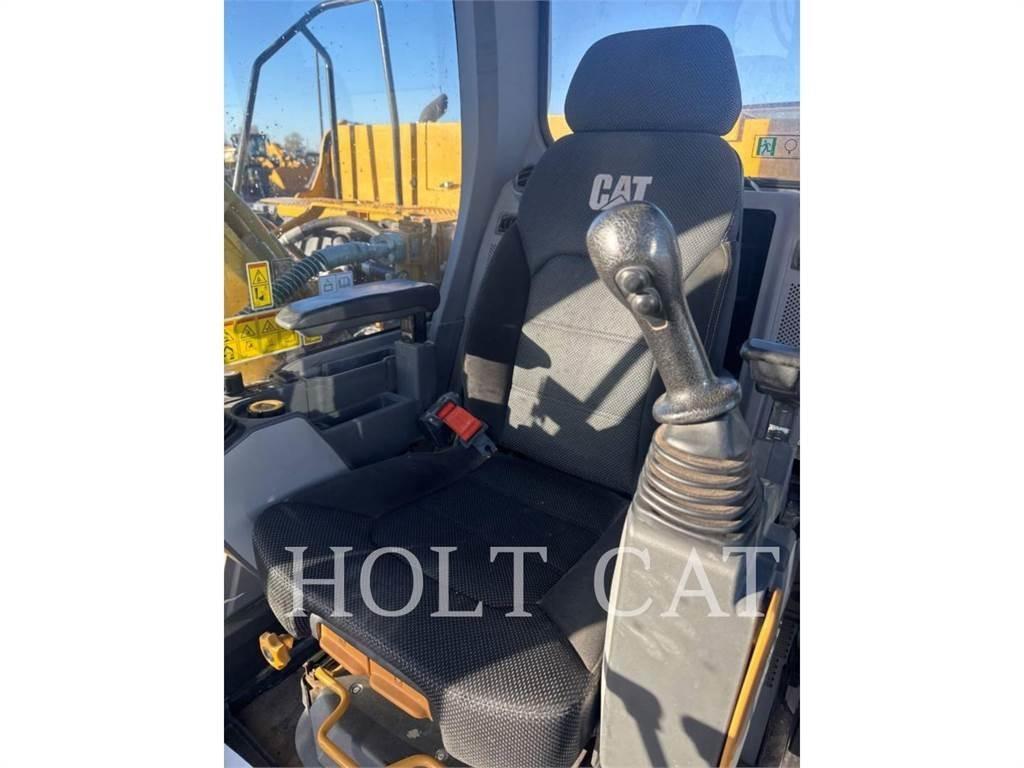 CAT 323 TC Telakaivukoneet