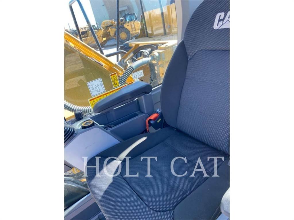 CAT 323 TC Telakaivukoneet