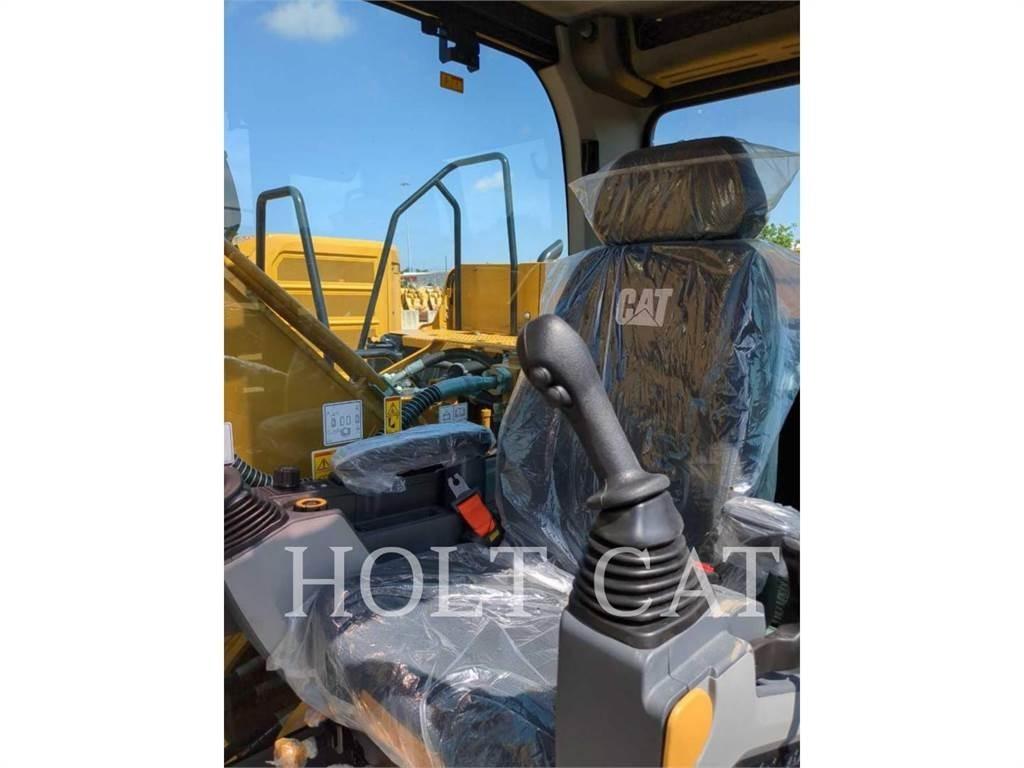 CAT 323 TC Telakaivukoneet