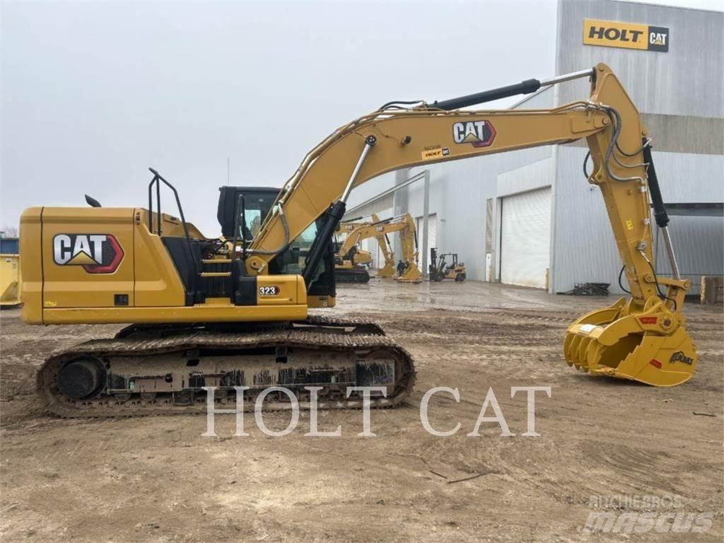 CAT 323 TC Telakaivukoneet