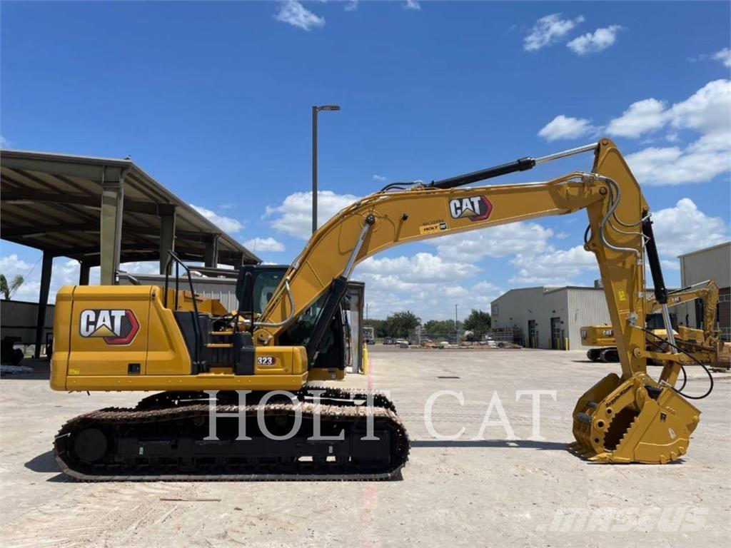CAT 323 TC Telakaivukoneet