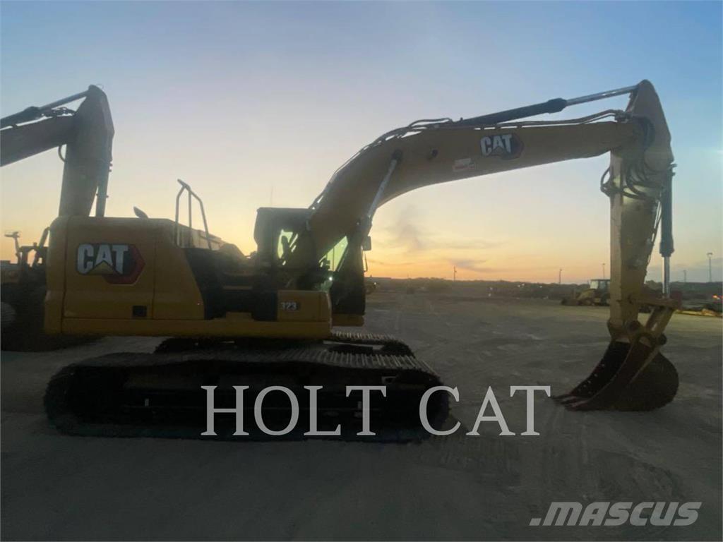 CAT 323 TC Telakaivukoneet