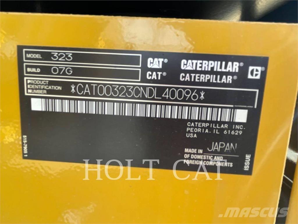 CAT 323 TC Telakaivukoneet
