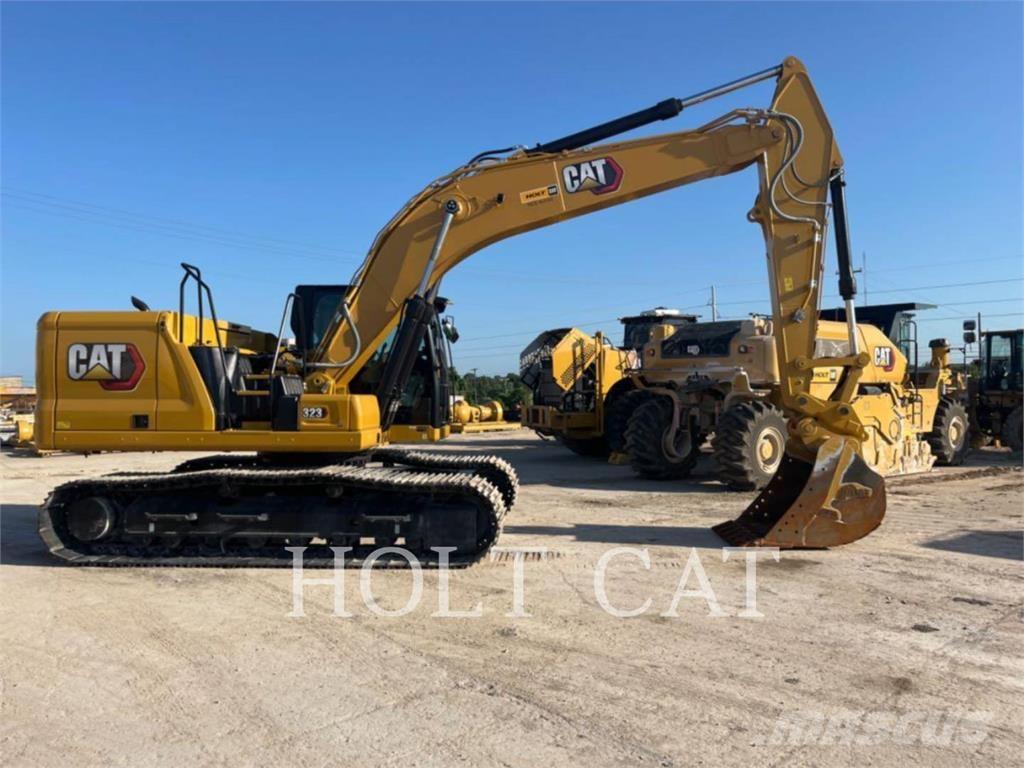 CAT 323 TC Telakaivukoneet