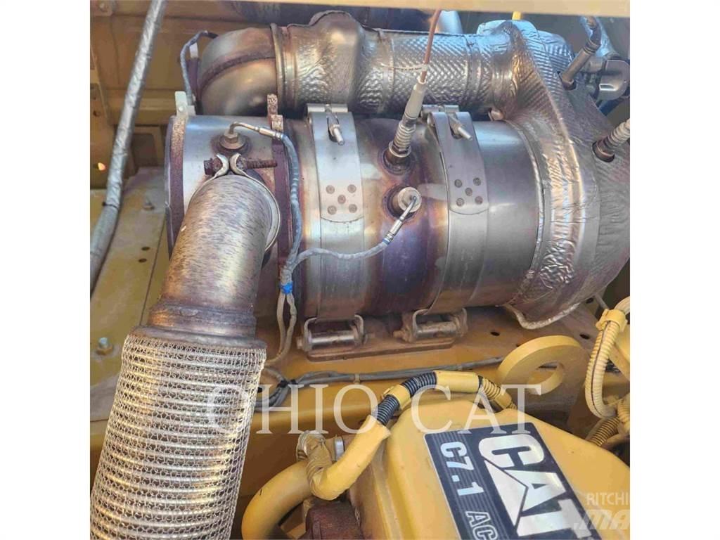 CAT 323 TCS Telakaivukoneet