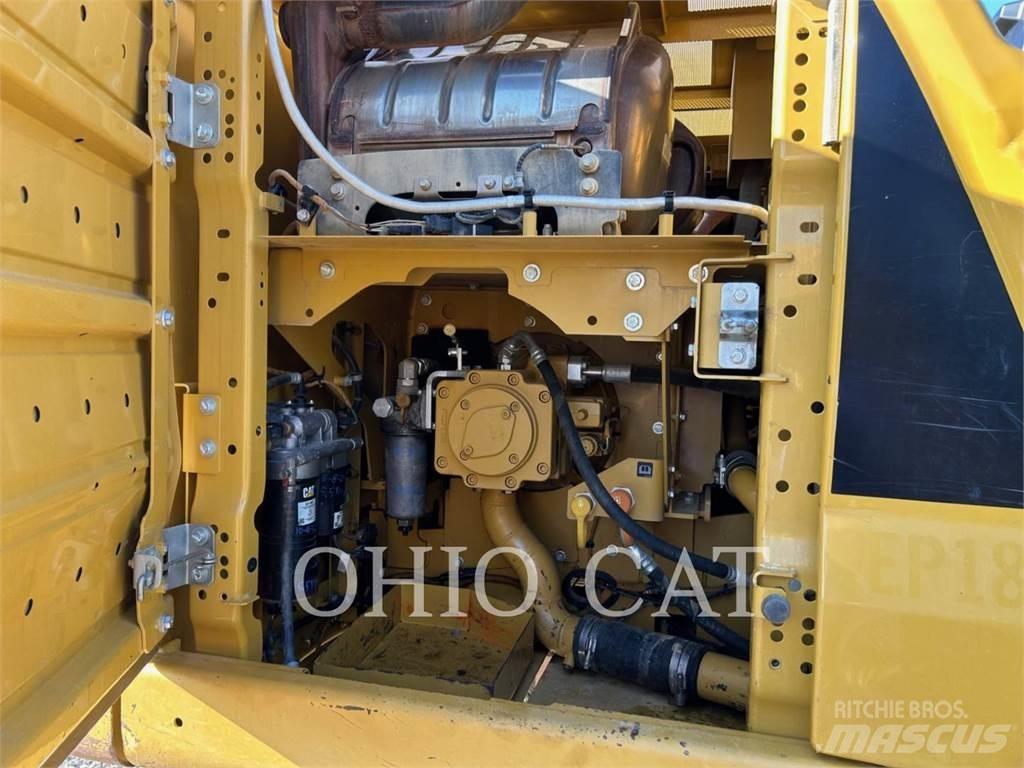 CAT 323 TCS Telakaivukoneet