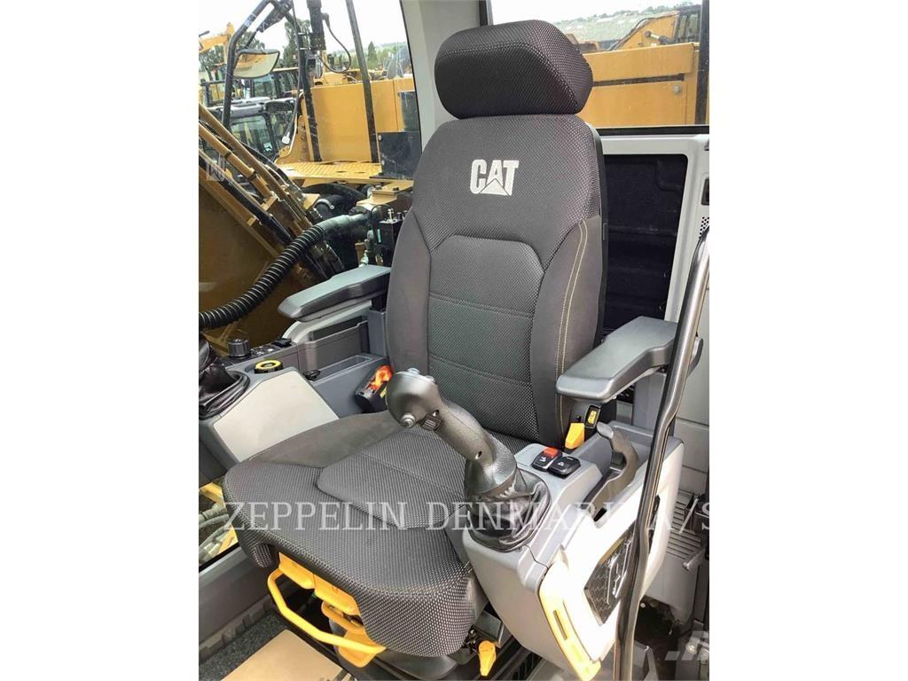 CAT 32307 Telakaivukoneet