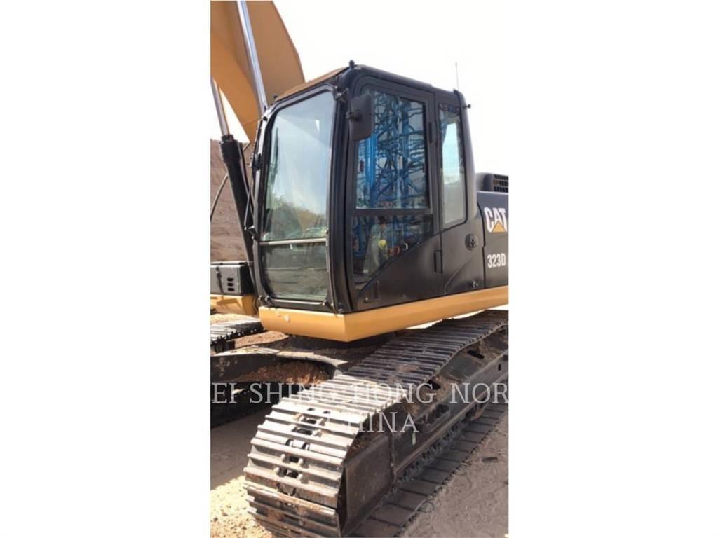 CAT 323D2L Telakaivukoneet