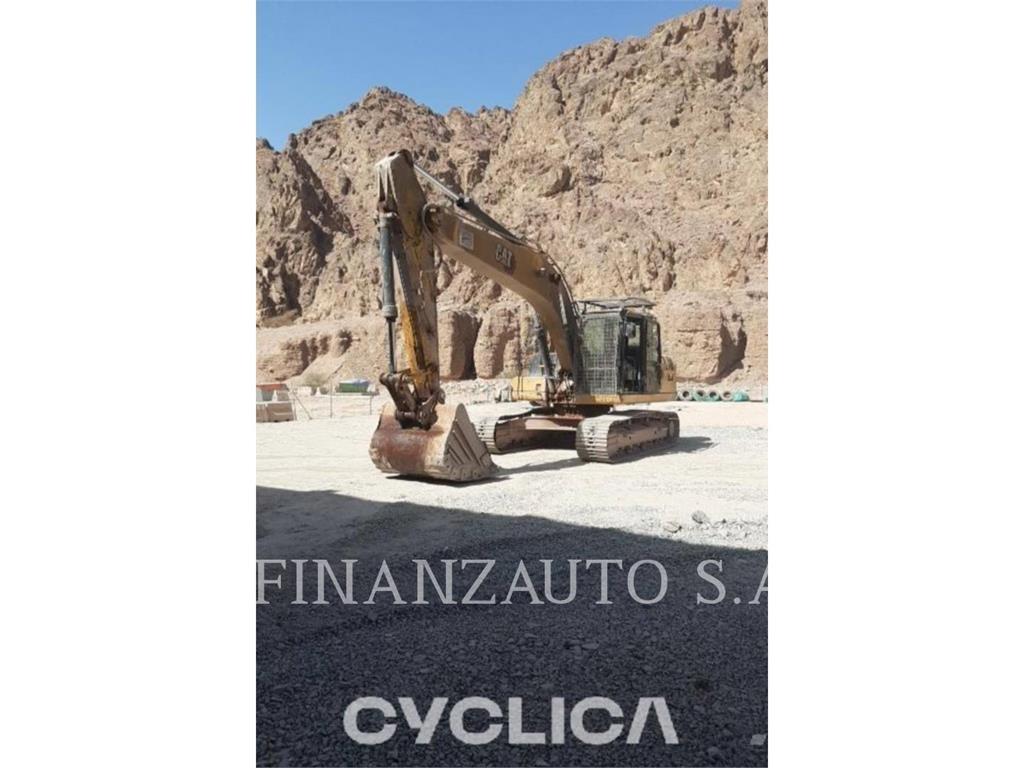 CAT 323DLN Telakaivukoneet