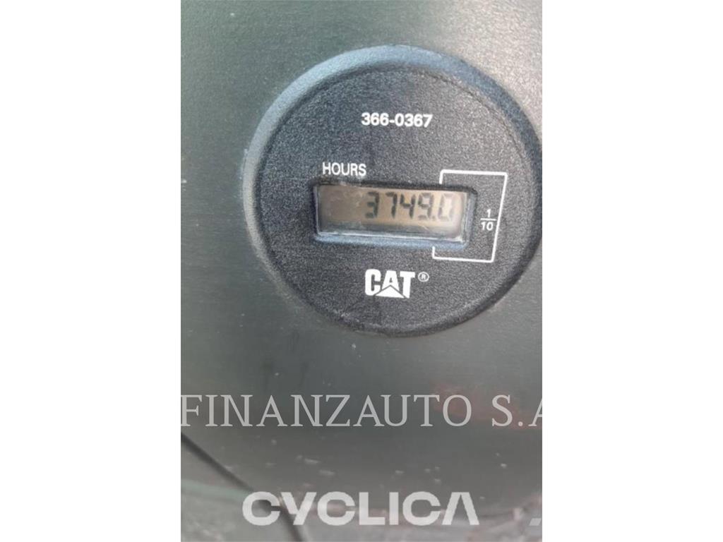 CAT 323DLN Telakaivukoneet