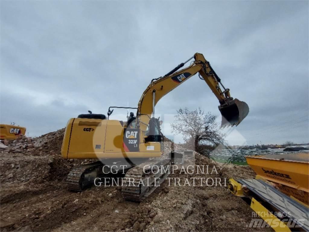 CAT 323F Telakaivukoneet