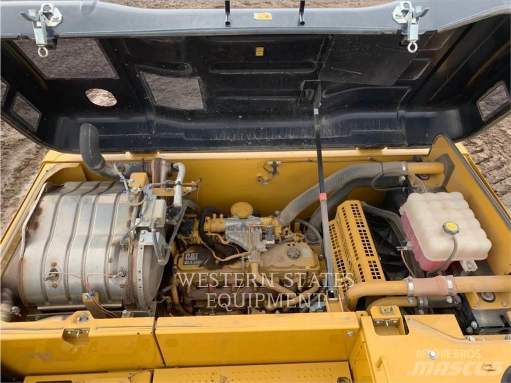 CAT 323F Telakaivukoneet