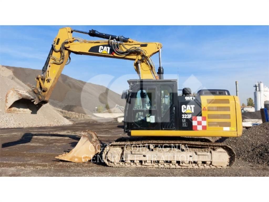 CAT 323F Telakaivukoneet