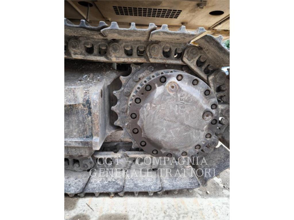 CAT 323F Telakaivukoneet