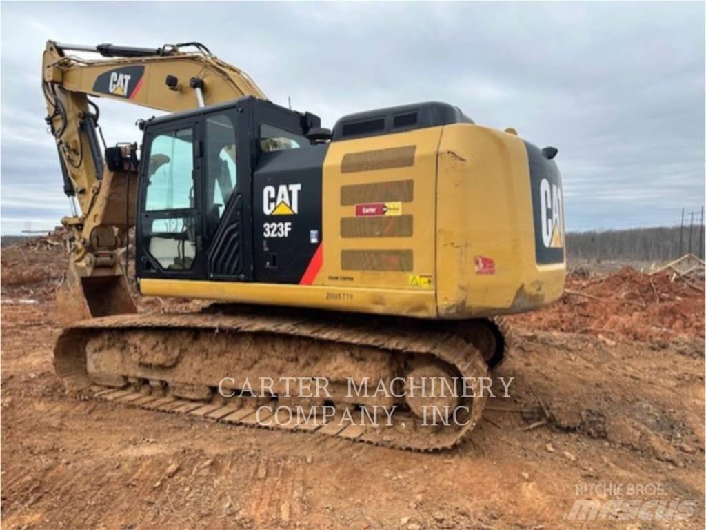 CAT 323FL Telakaivukoneet