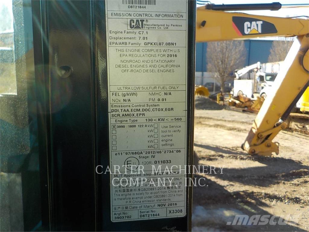 CAT 323FL Telakaivukoneet