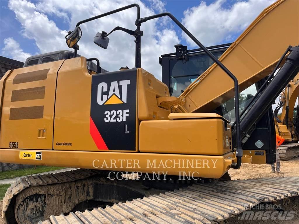 CAT 323FL Telakaivukoneet