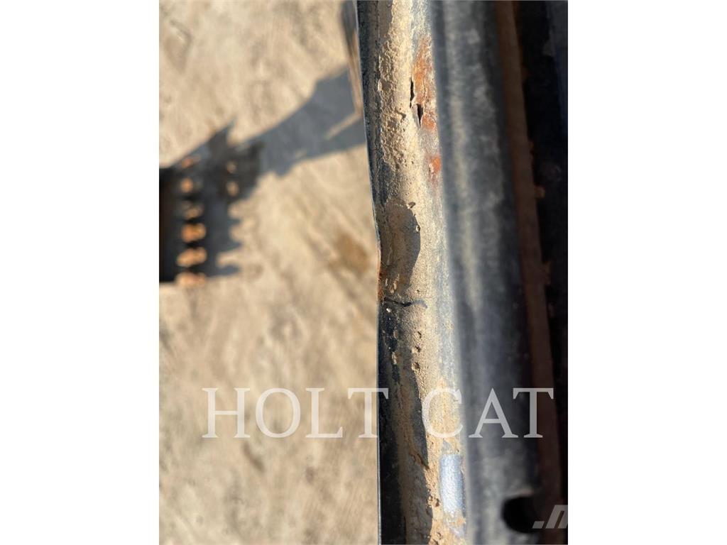 CAT 323FL Telakaivukoneet