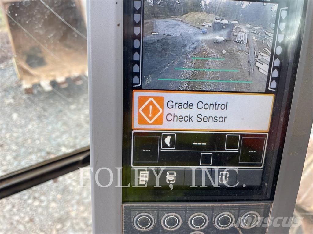 CAT 323FL Telakaivukoneet