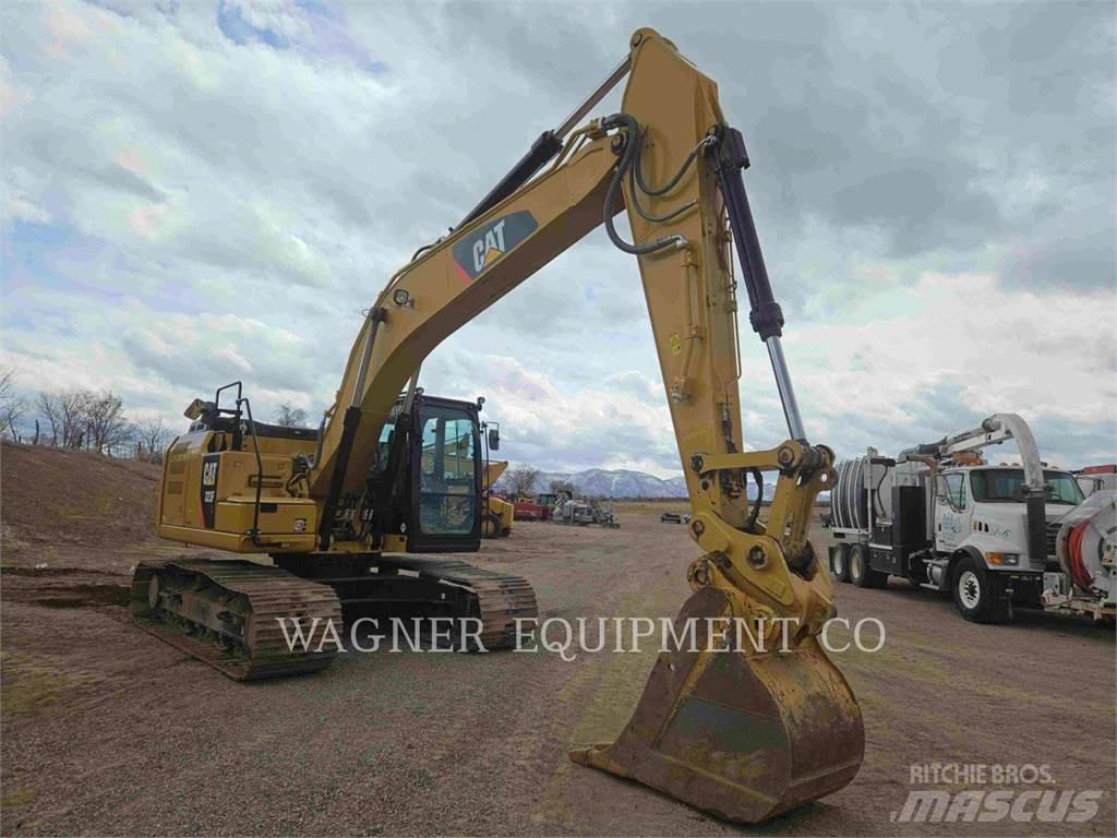 CAT 323FL TC Telakaivukoneet