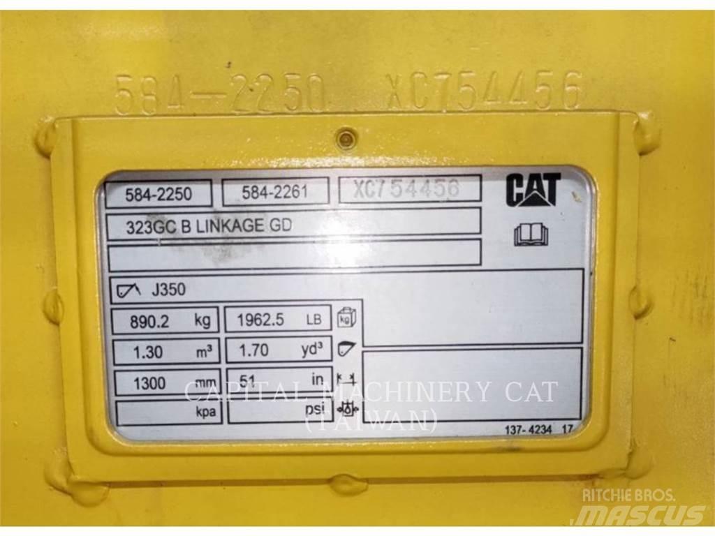 CAT 323GC Kauhat