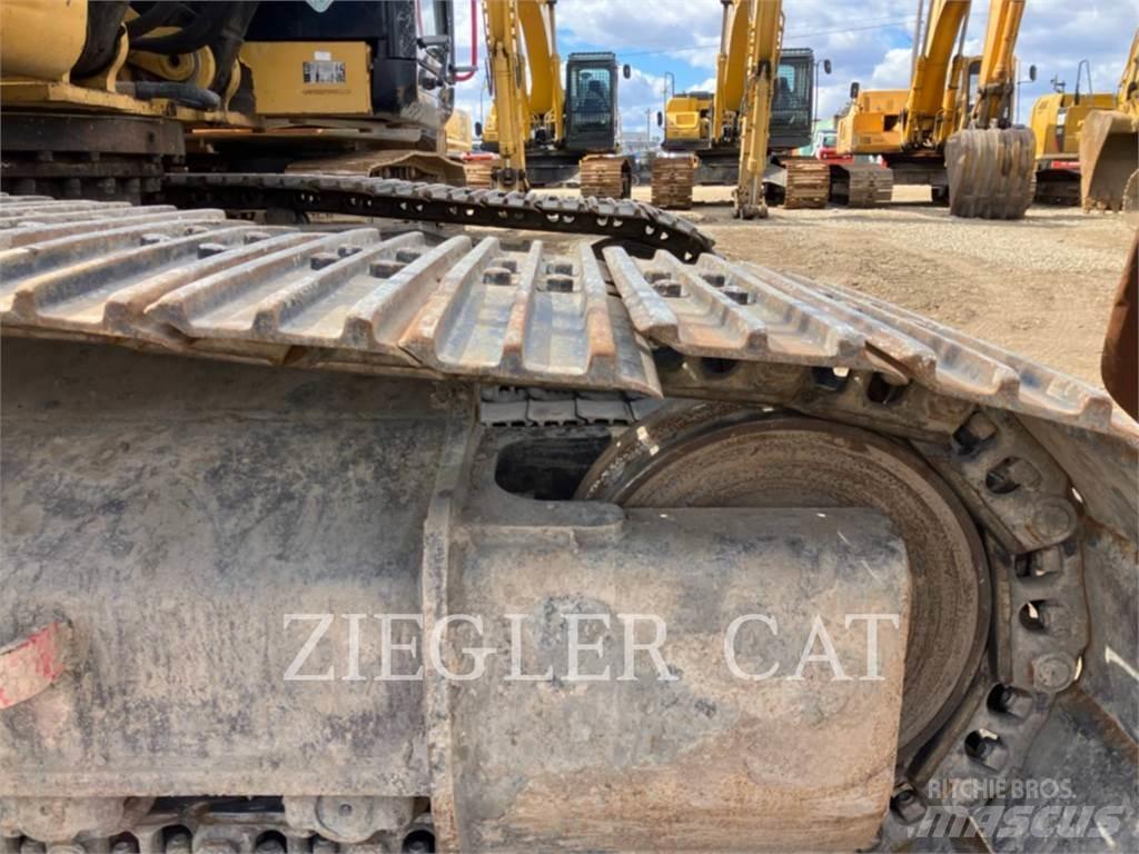 CAT 324D Telakaivukoneet