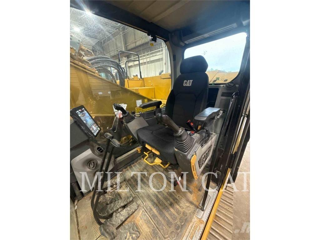 CAT 325 Telakaivukoneet