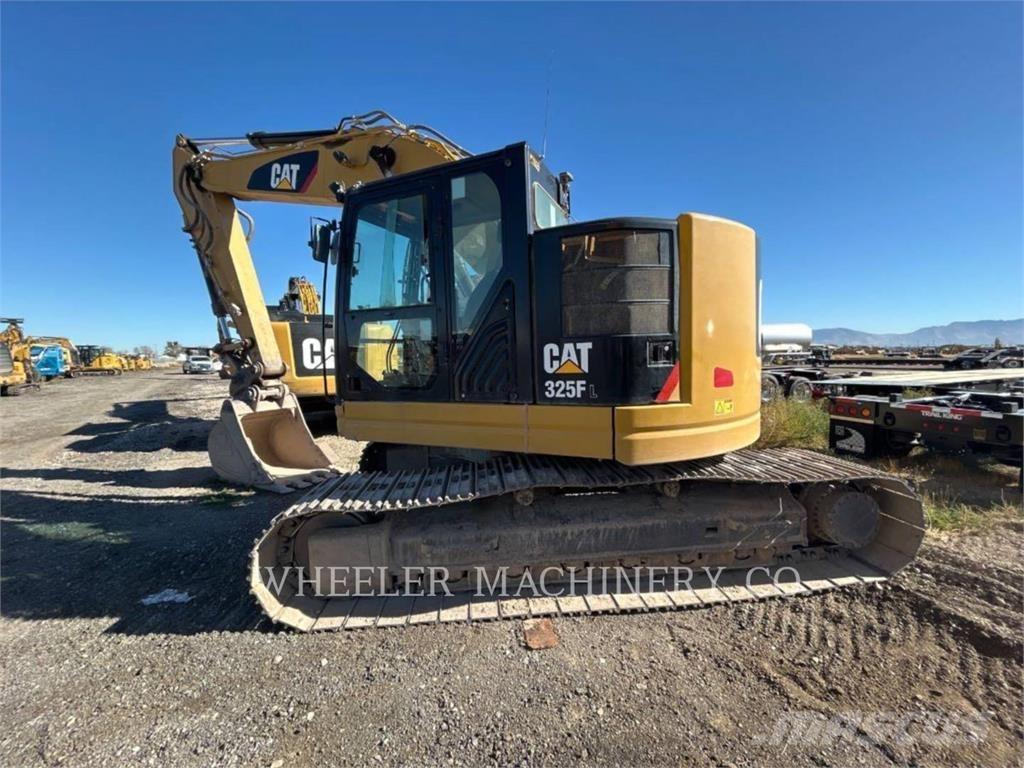 CAT 325F CR CF Telakaivukoneet