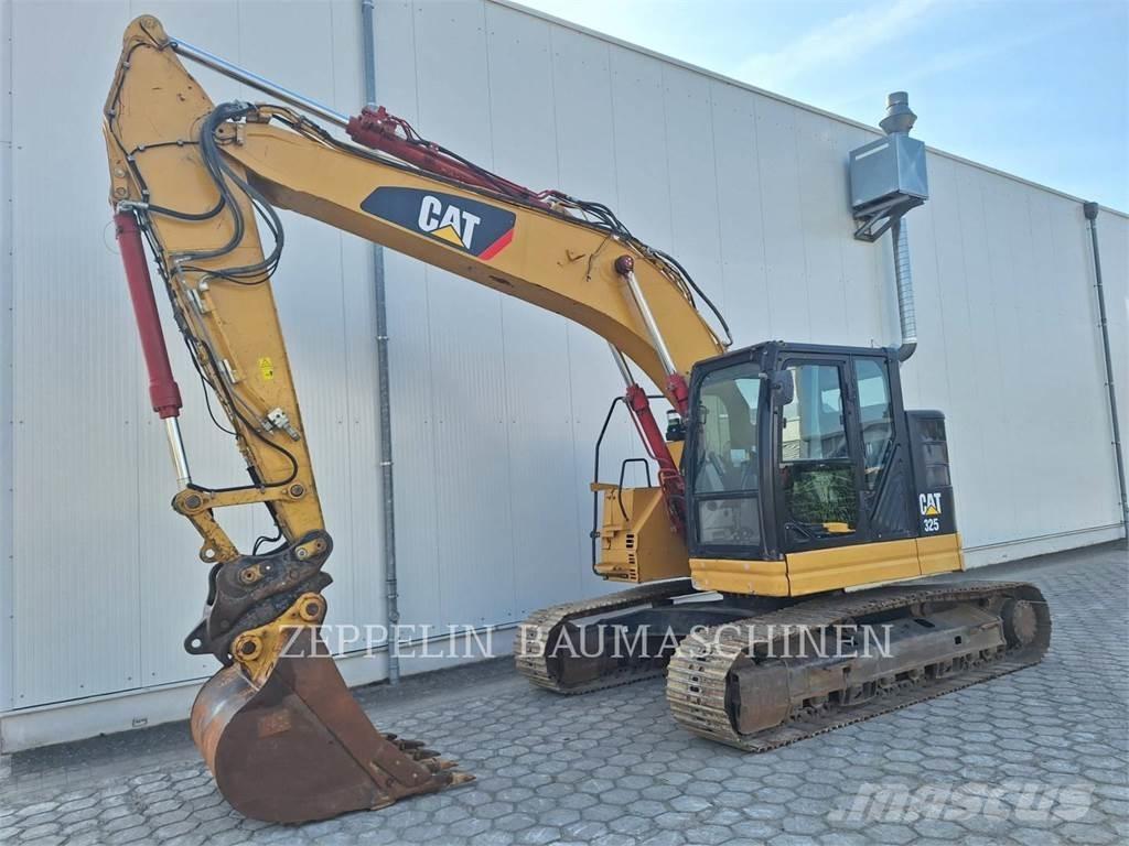 CAT 325FL Telakaivukoneet