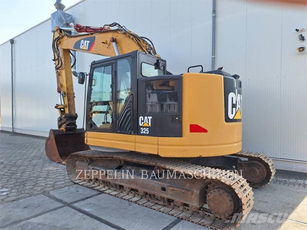 CAT 325FL Telakaivukoneet