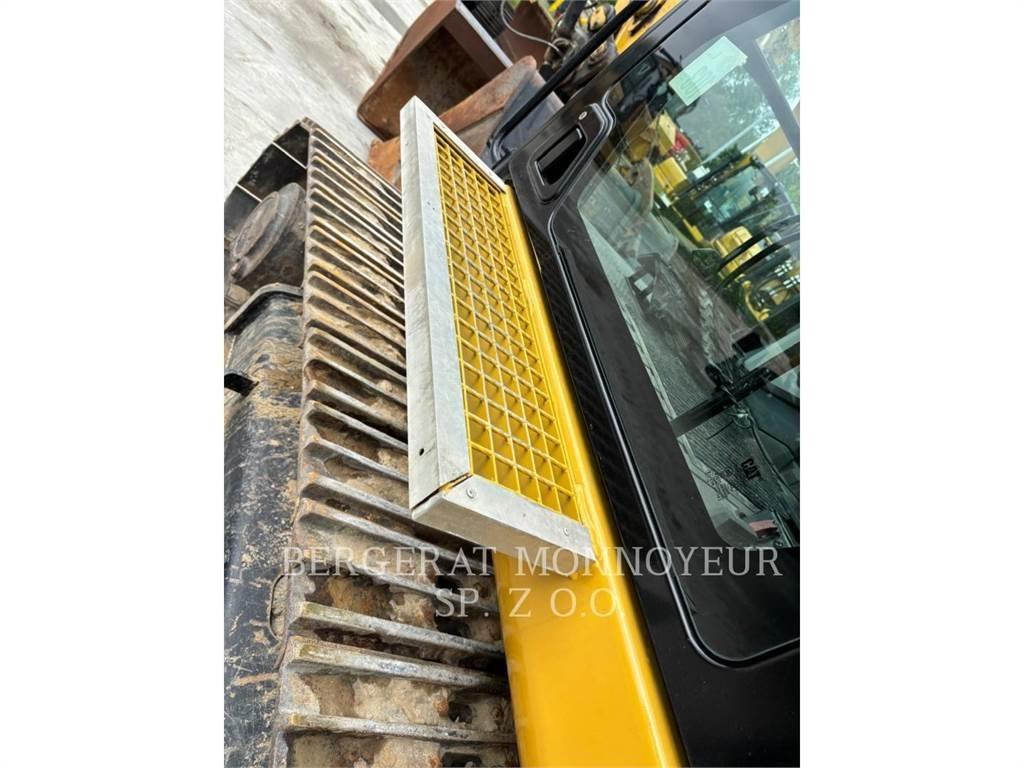 CAT 326 Telakaivukoneet